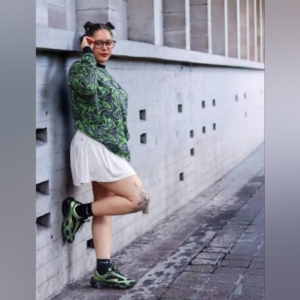 Women's Nike Air Max Muse 'Metallic Oil Green' - Picture 3 of 16